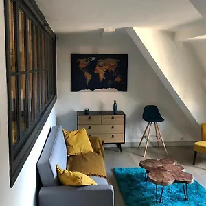 https://appartement-atypique-au-centre-de-chambry.hotels-rhonealpes.com
